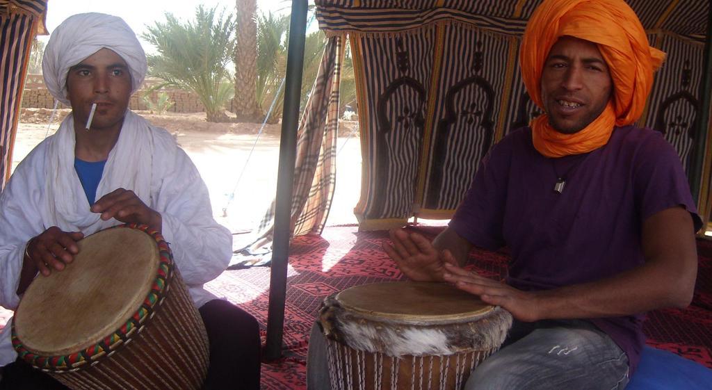 Auberge Tigida M'Hamid Bagian luar foto